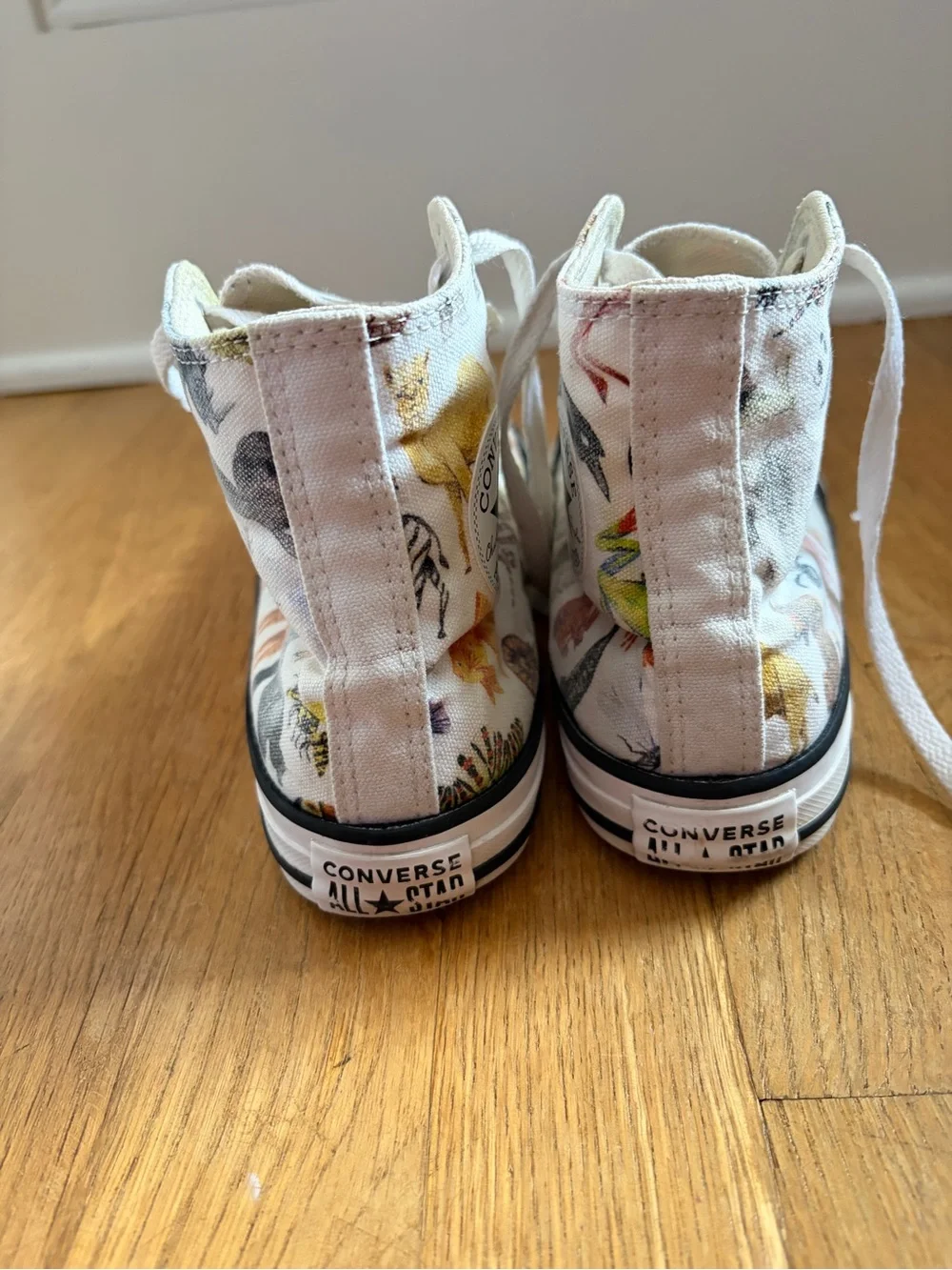 Converse Zoo Animal Themed Sneakers Boys Kids Youth 3 White High Tops